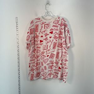 Club Bed Multicolor T Shirt  Womens Regular One Size
